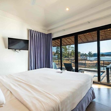 The Sanctuary Nam Ngum Beach Resort Vang Vieng Ngoại thất bức ảnh