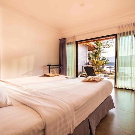 The Sanctuary Nam Ngum Beach Resort Vang Vieng Ngoại thất bức ảnh
