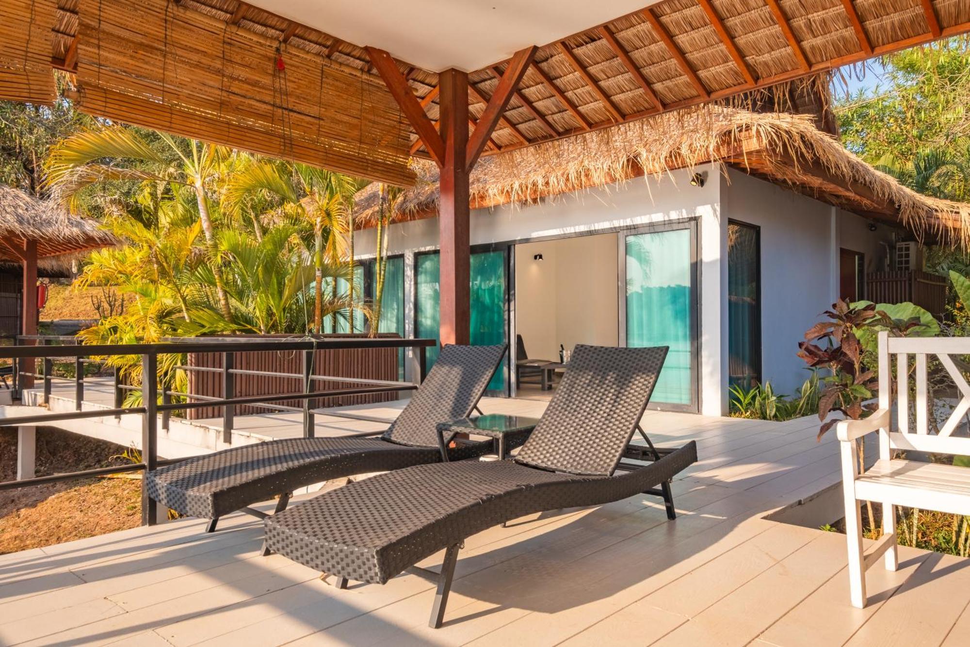 The Sanctuary Nam Ngum Beach Resort Vang Vieng Ngoại thất bức ảnh