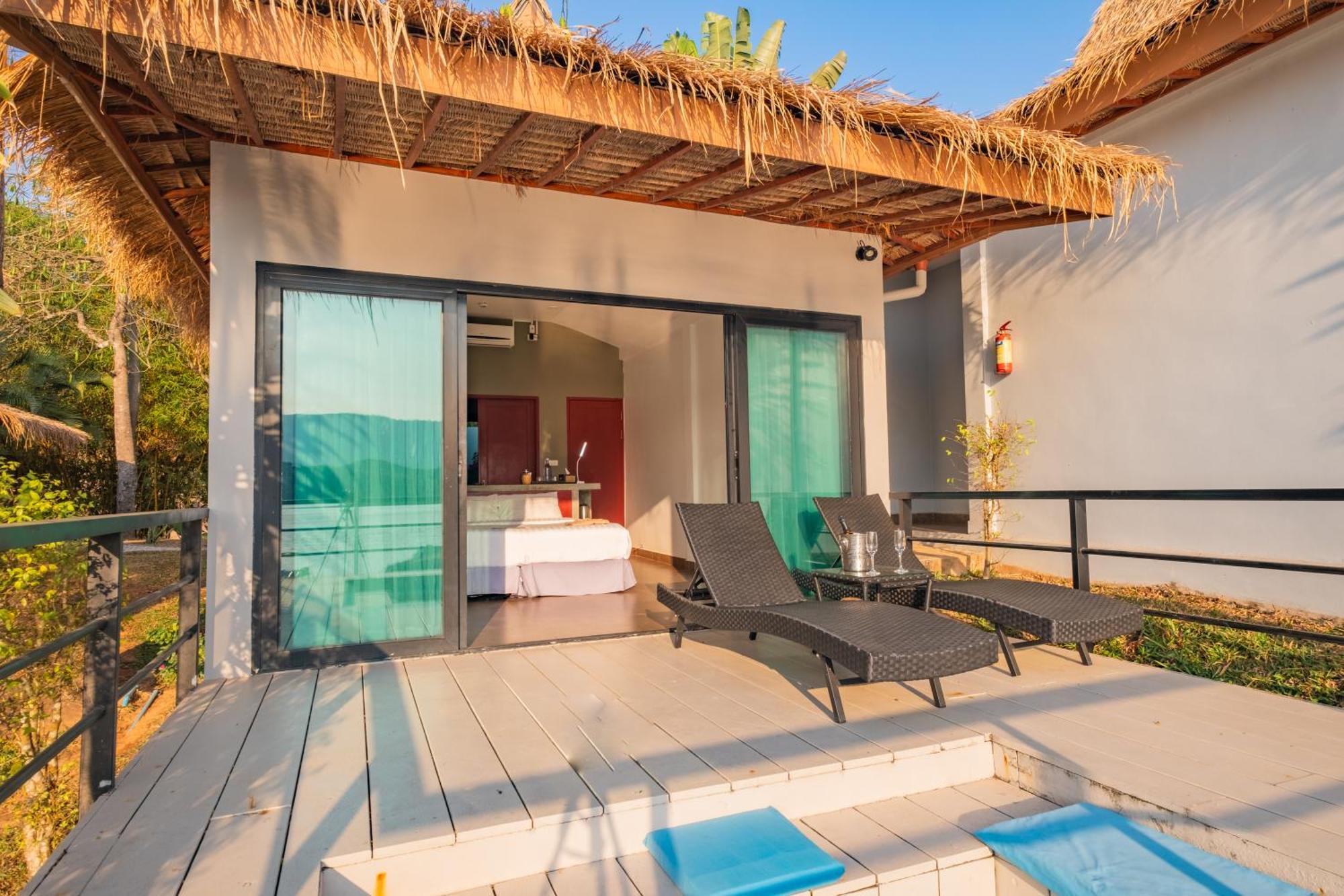 The Sanctuary Nam Ngum Beach Resort Vang Vieng Ngoại thất bức ảnh