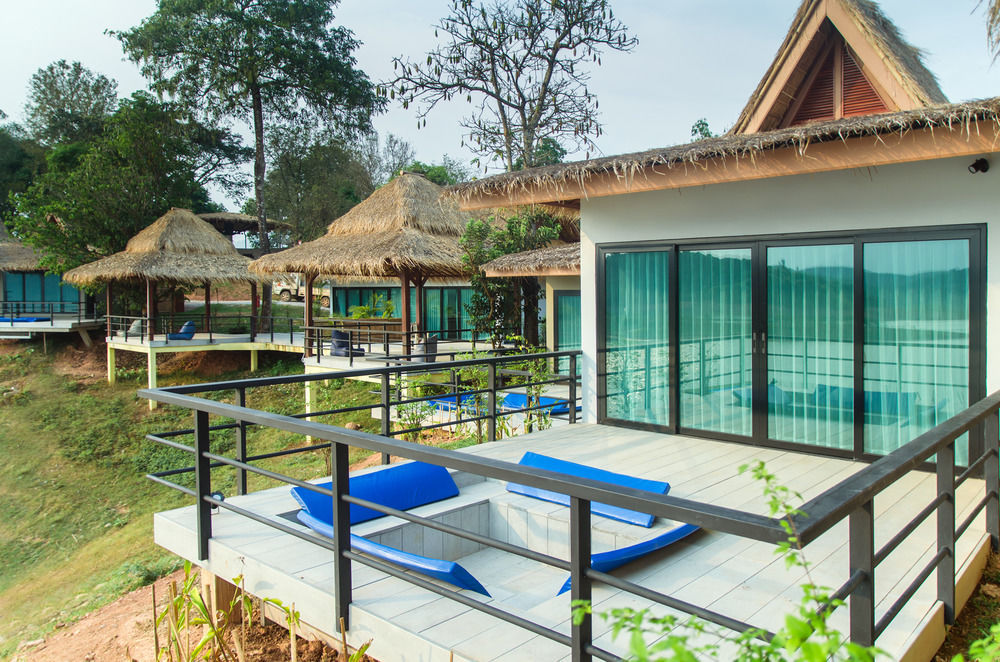 The Sanctuary Nam Ngum Beach Resort Vang Vieng Ngoại thất bức ảnh