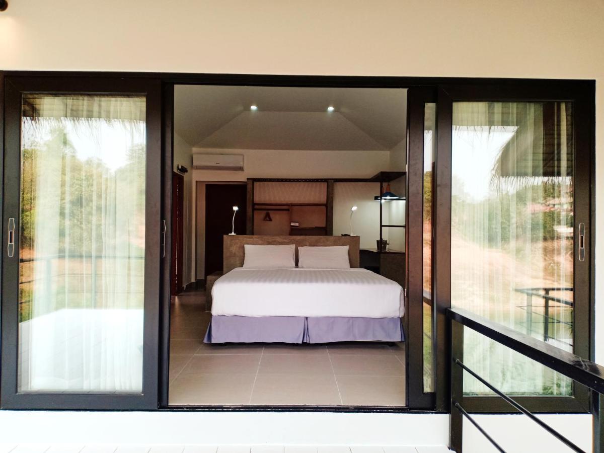 The Sanctuary Nam Ngum Beach Resort Vang Vieng Ngoại thất bức ảnh