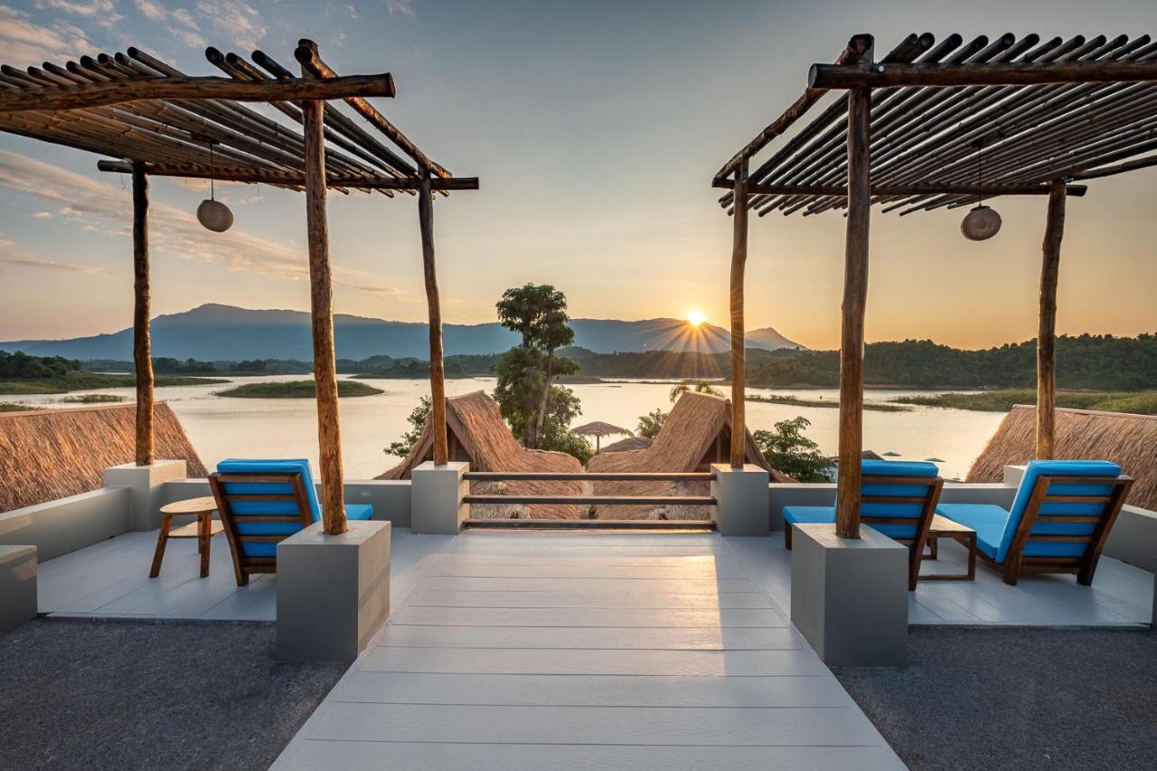 The Sanctuary Nam Ngum Beach Resort Vang Vieng Ngoại thất bức ảnh